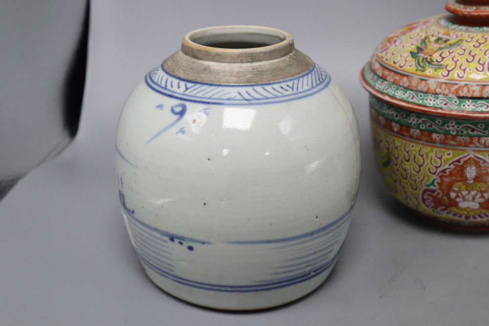 A Chinese blue and white jar, a dish and an Indian porcelain box and cover, tallest 20cm